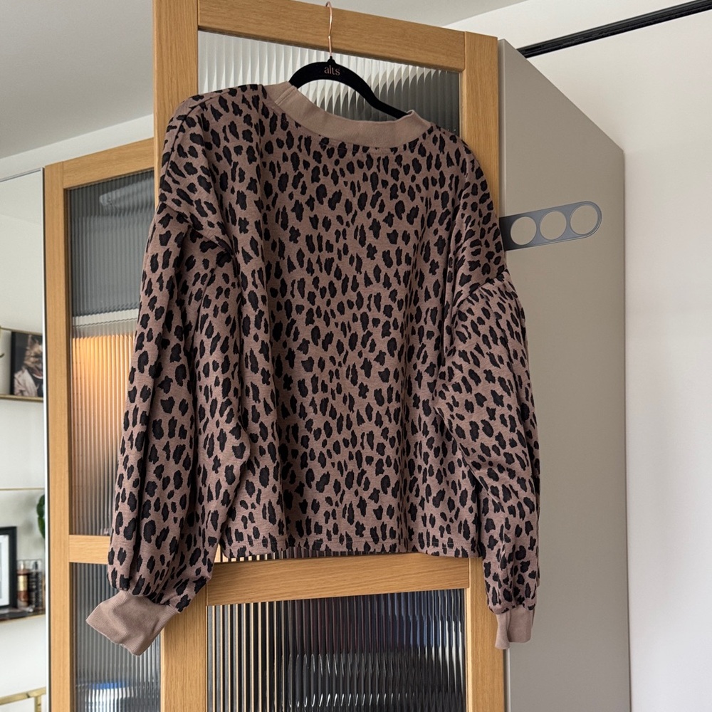 Anthropologie Leopard Print Women's Sweatshirt - Picture 3 of 3